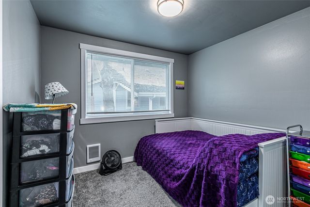 6827 S Thompson Avenue, Tacoma, WA 98408