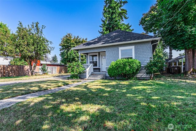 6827 S Thompson Avenue, Tacoma, WA 98408