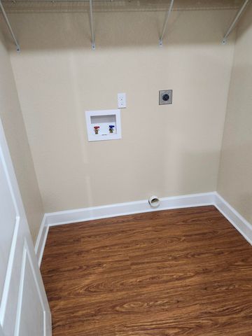 49 Frances Harrell Way, Midway, FL 32343