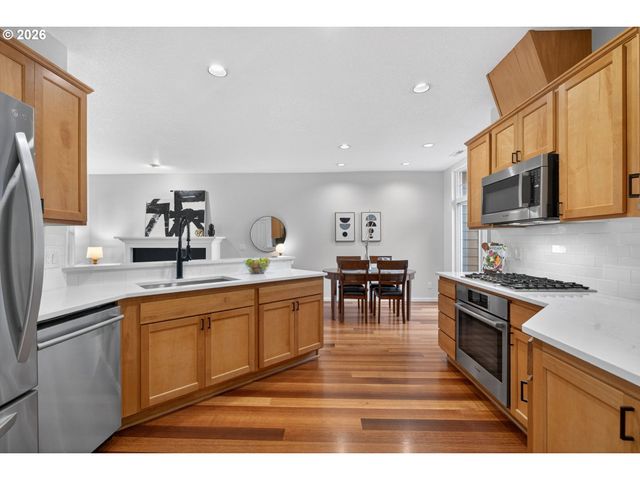 7147 Ne STONEWATER St, Hillsboro, OR 97124