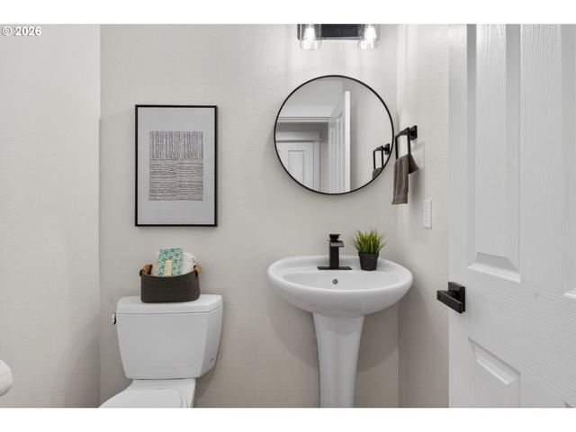 7147 Ne STONEWATER St, Hillsboro, OR 97124