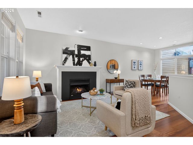 7147 Ne STONEWATER St, Hillsboro, OR 97124