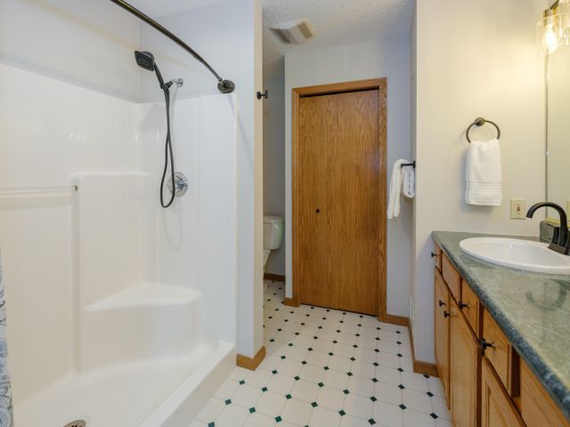 2912 Hunters Place, Comstock Twp, MI 49048