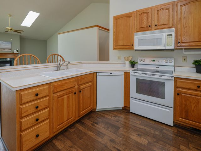 2912 Hunters Place, Comstock Twp, MI 49048