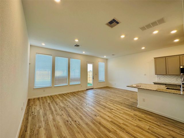 4143 Champlain Way, Iowa Colony, TX 77583