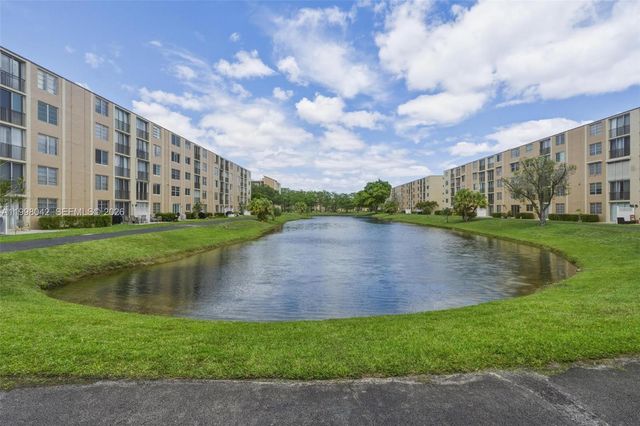 7740 NW 50th St 201, Lauderhill, FL 33351