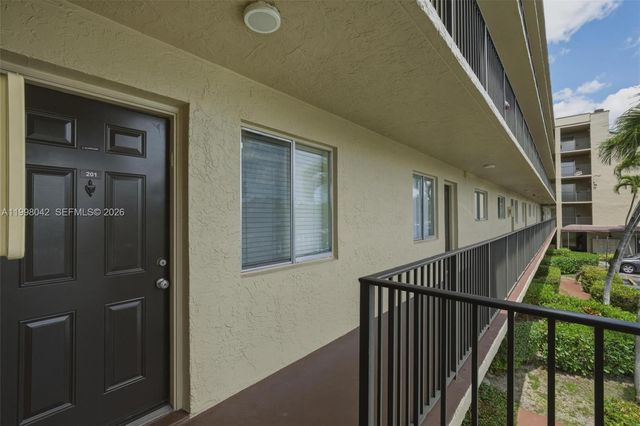 7740 NW 50th St 201, Lauderhill, FL 33351