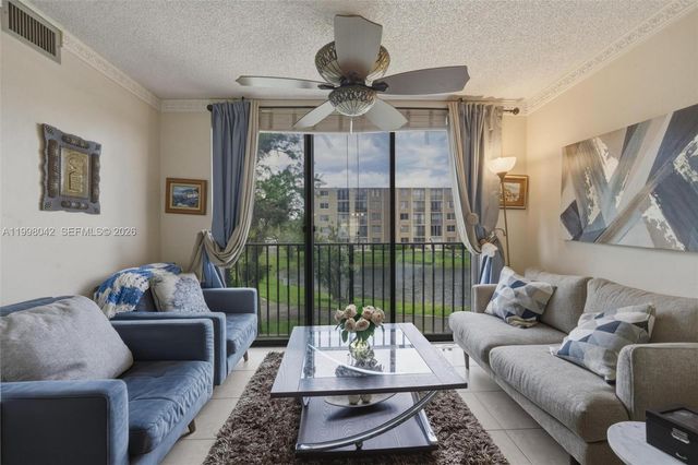 7740 NW 50th St 201, Lauderhill, FL 33351