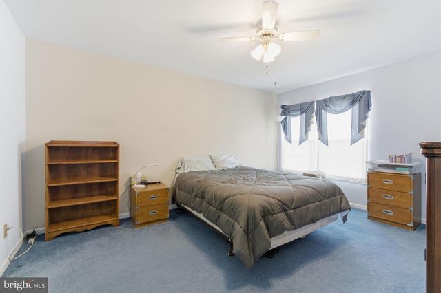 48 OLD MILL LN, Southampton, PA 18966