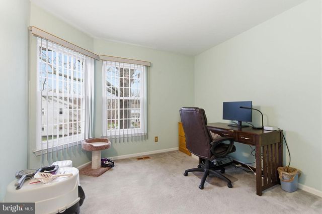 48 OLD MILL LN, Southampton, PA 18966