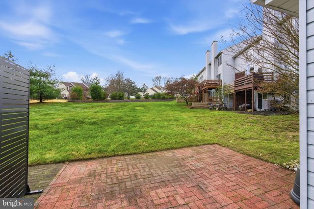 48 OLD MILL LN, Southampton, PA 18966