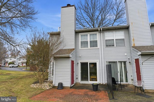 48 OLD MILL LN, Southampton, PA 18966