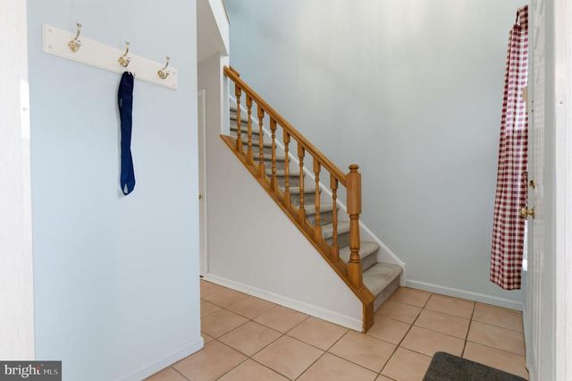 48 OLD MILL LN, Southampton, PA 18966