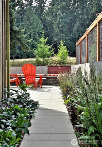 240 Clover Court, Langley, WA 98260