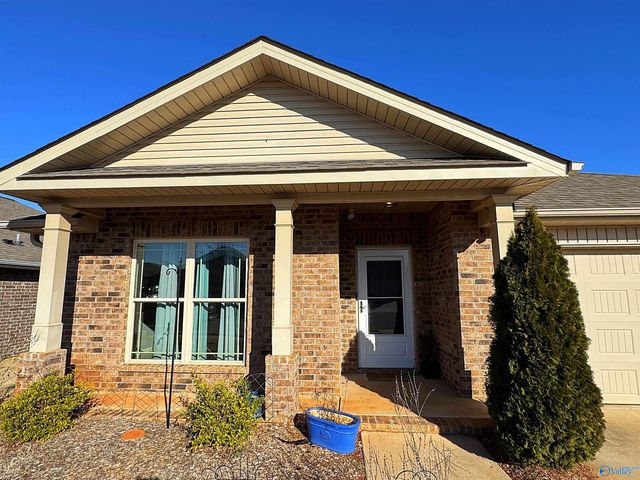 121 Daymark Drive, Madison, AL 35756