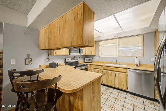 1750 E DARTMOUTH Street, Mesa, AZ 85203
