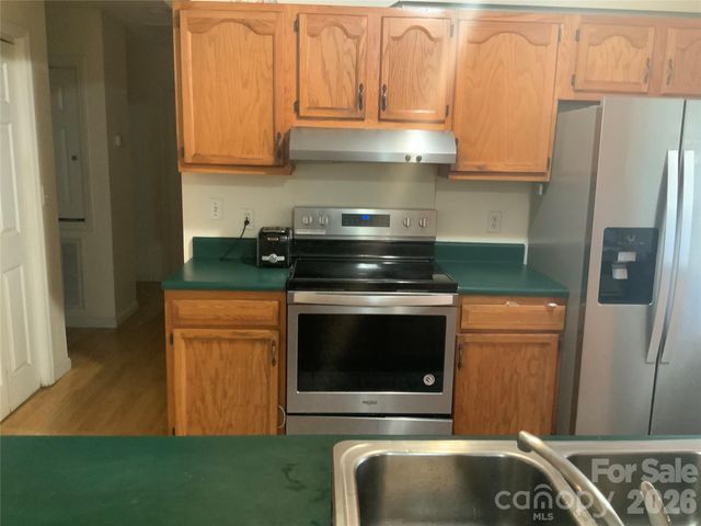 17 Buttonwood Court, Asheville, NC 28806