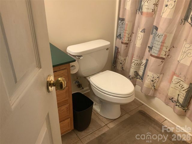 17 Buttonwood Court, Asheville, NC 28806