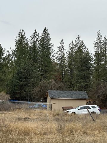 18427 W Burnett Rd, Nine Mile Falls, WA 99026