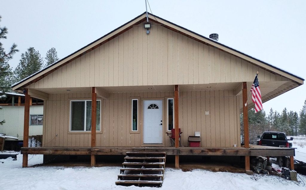 18427 W Burnett Rd, Nine Mile Falls, WA 99026