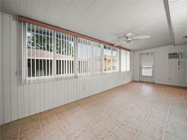 525 WINTER TERR ROAD 525, Winter Haven, FL 33881
