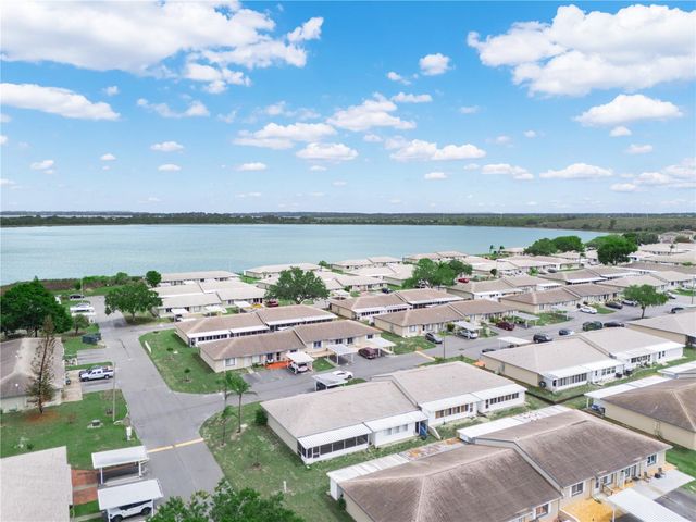 525 WINTER TERR ROAD 525, Winter Haven, FL 33881