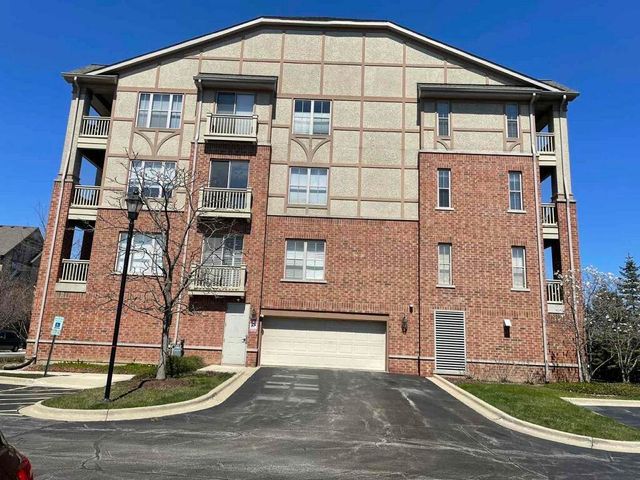 1739 Tudor Lane 303, Northbrook, IL 60062