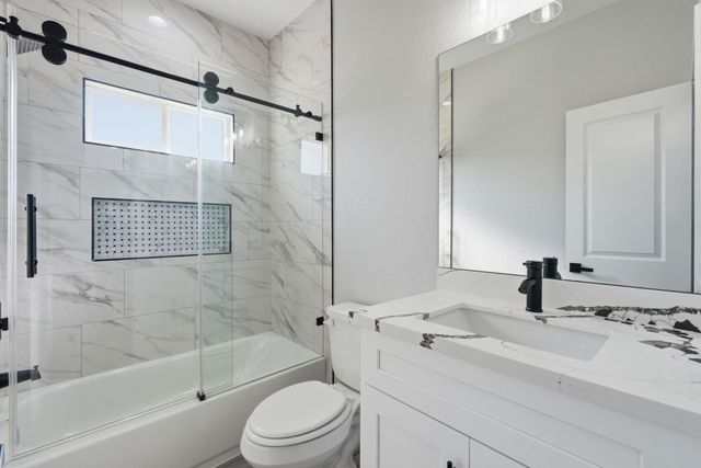 44 Meadow Lake Drive, Trinity, TX 75862