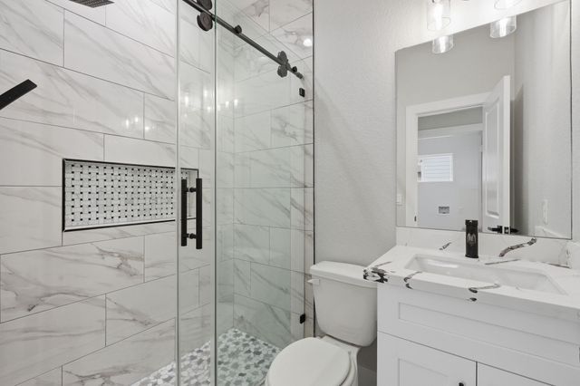 44 Meadow Lake Drive, Trinity, TX 75862