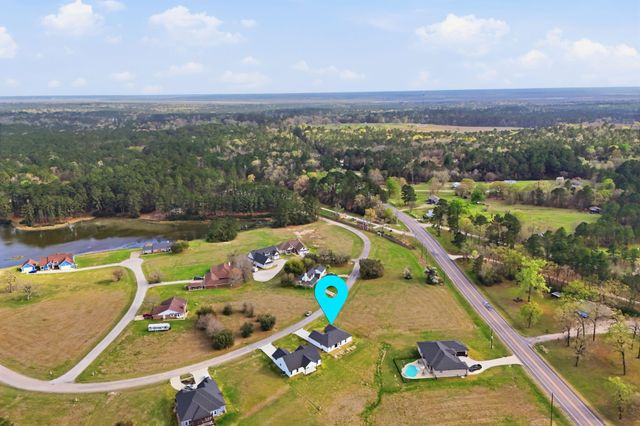 44 Meadow Lake Drive, Trinity, TX 75862