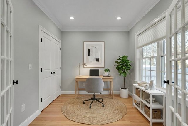 126 Dale St, Waltham, MA 02451