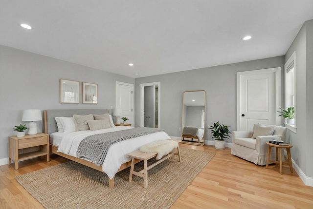 126 Dale St, Waltham, MA 02451