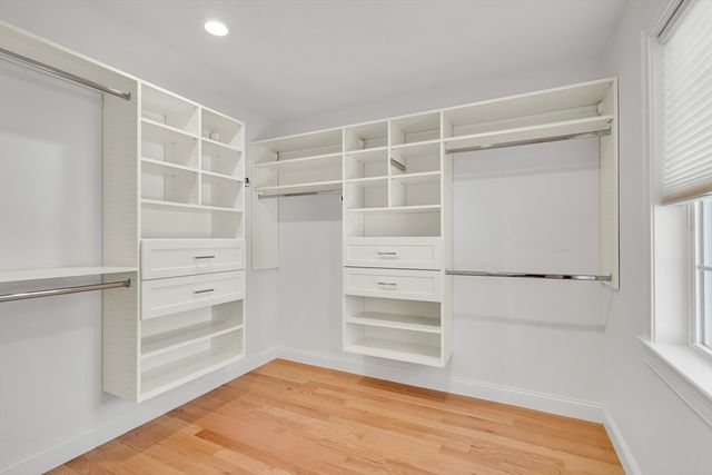 126 Dale St, Waltham, MA 02451