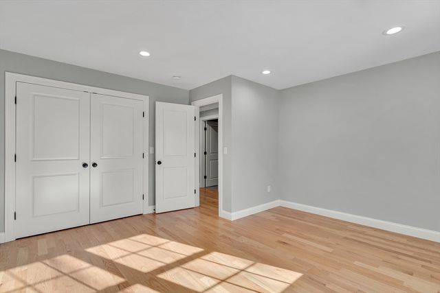 126 Dale St, Waltham, MA 02451