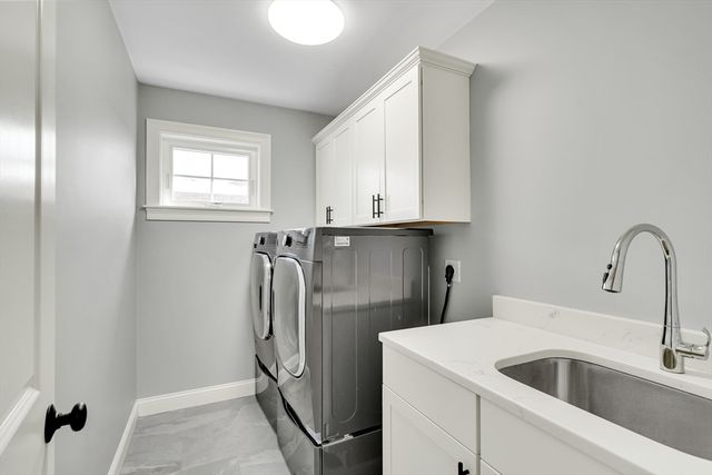 126 Dale St, Waltham, MA 02451