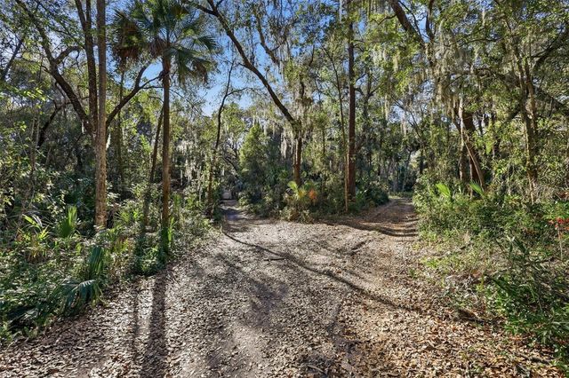 932 COUNTRY CLUB ROAD, Sanford, FL 32773