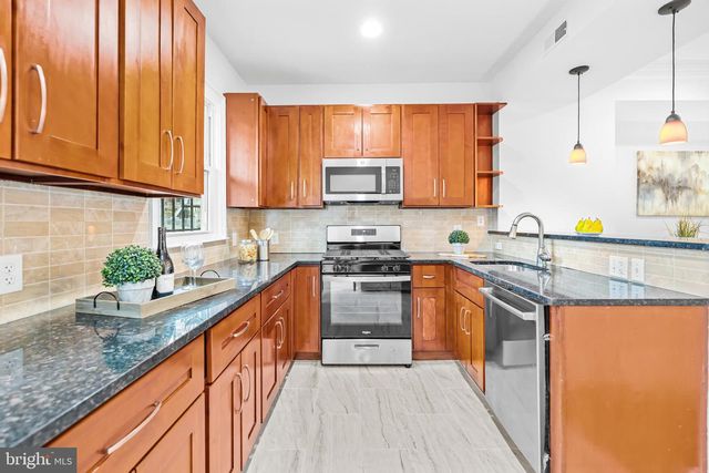 2126 4TH ST NE, Washington, DC 20002