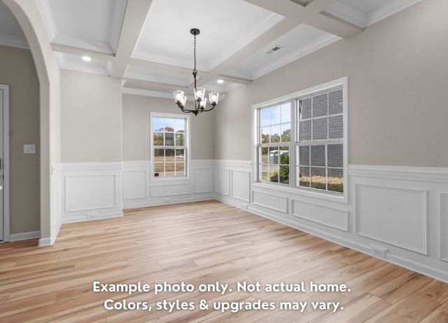 637 Woodrush Dr, Clarksville, TN 37040