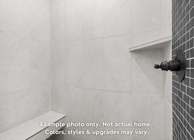 637 Woodrush Dr, Clarksville, TN 37040