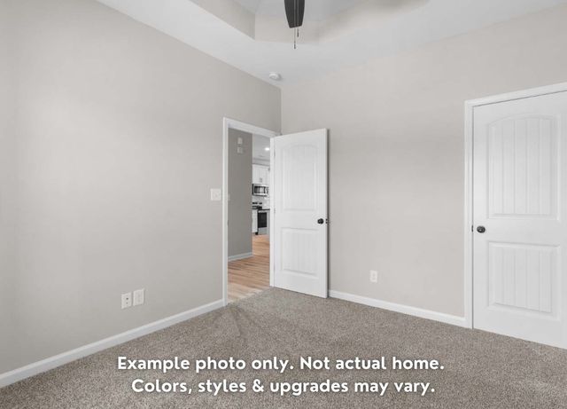 637 Woodrush Dr, Clarksville, TN 37040