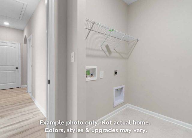 637 Woodrush Dr, Clarksville, TN 37040