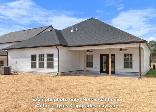 637 Woodrush Dr, Clarksville, TN 37040