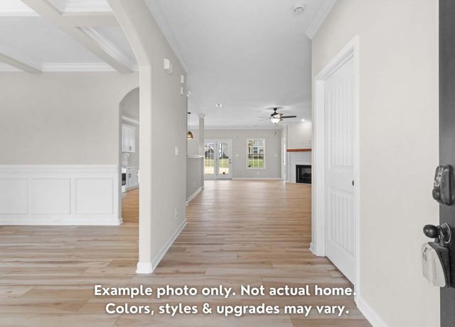 637 Woodrush Dr, Clarksville, TN 37040