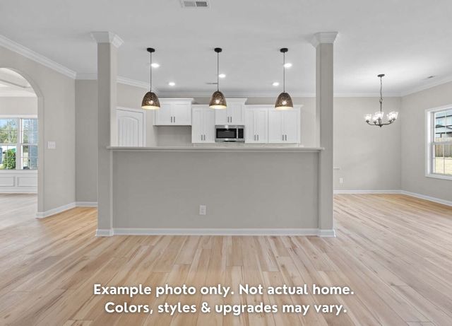 637 Woodrush Dr, Clarksville, TN 37040