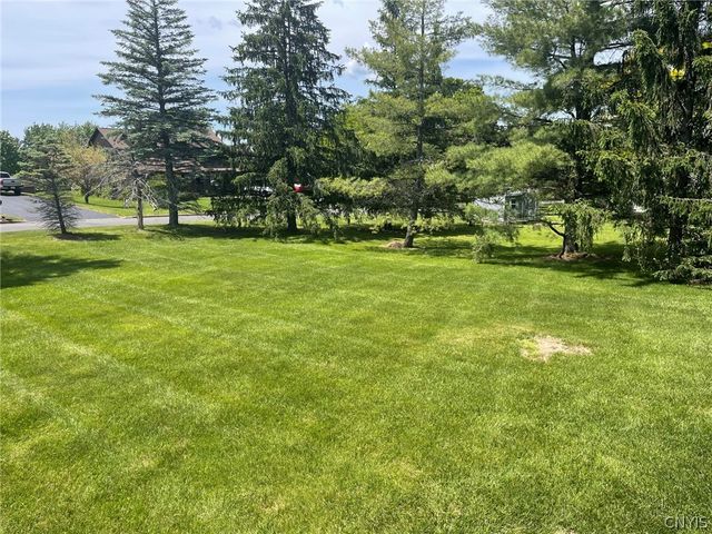576 Stoneleigh Road, Oneida, NY 13421