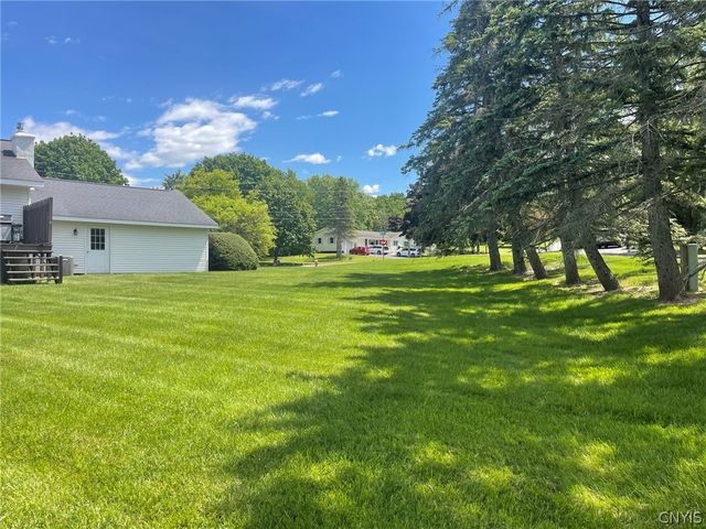 576 Stoneleigh Road, Oneida, NY 13421