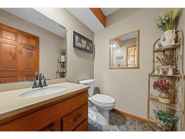 410 River Hills Road, River Falls, WI 54022