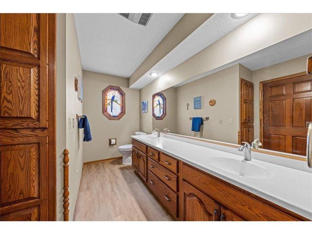 410 River Hills Road, River Falls, WI 54022