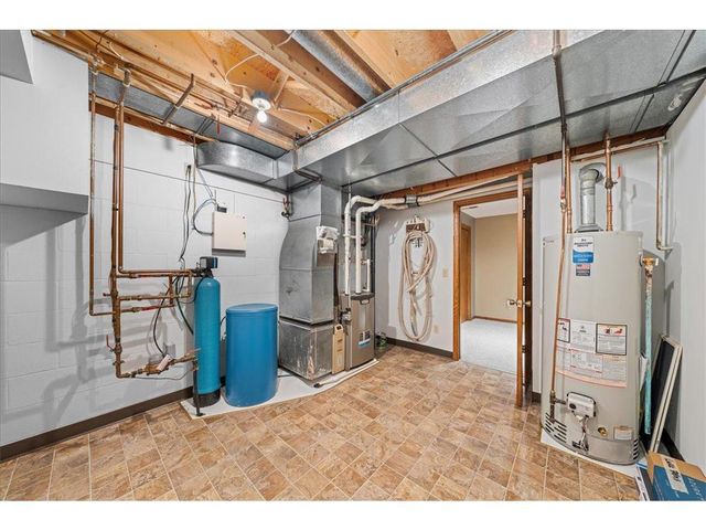 410 River Hills Road, River Falls, WI 54022