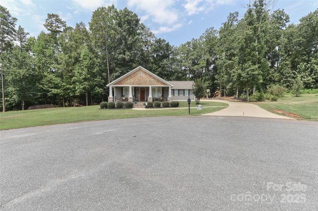 4475 North Wynswept Drive, Maiden, NC 28650